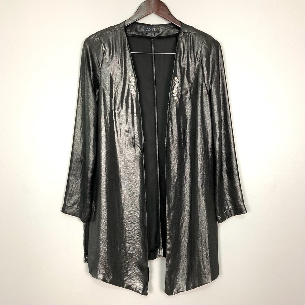 ASTR Metallic Open Front Kimono Cardigan Women’s Size S Pearl Rhinestones Silver